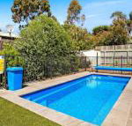 A Perfect Ten - Holiday Adelaide