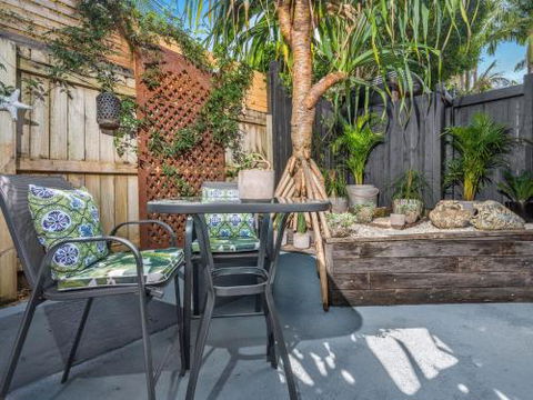 Black Beauty Studio - Holiday Adelaide 2