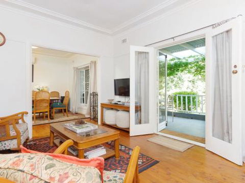 Redwood Cottage Burradoo Getaway Southern Highlands 4pm Check Out Sunday - Holiday Adelaide 5
