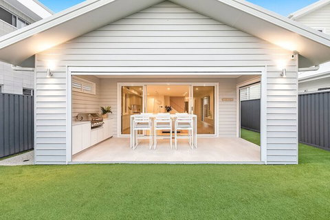Nautilus Ocean Breeze - Holiday Adelaide 2
