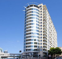 Urban Rest - One Darling Harbour - Holiday Adelaide