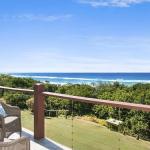 WHITE WAVES 6 OCEAN VIEWS FROM BEACHFRONT BALCONY - Holiday Adelaide 0