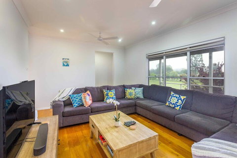 Kulang Lodge - Holiday Adelaide 3