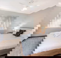 Bright 1BR Apartment Close to Foreshore  Cbd - Holiday Adelaide