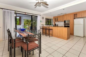Oceansprey Beachfront Apartments - Holiday Adelaide 2