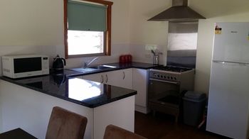 Strahan Holidays - Holiday Adelaide 6