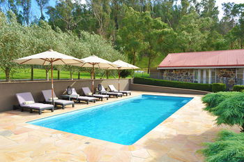 Araluen Lodge & Villas - Holiday Adelaide 1