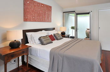 Araluen Lodge & Villas - Holiday Adelaide 2