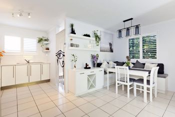 Coolangatta Beachside Villas - Holiday Adelaide 5
