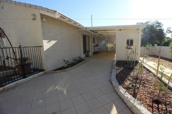 Swan View Family Home - Holiday Adelaide 1