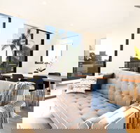 STAYCO Serviced Apartments - Crows Nest - Holiday Adelaide