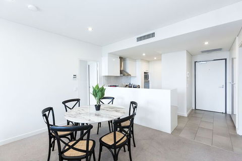 Trendy Self Contained City Apartment - Holiday Adelaide 4