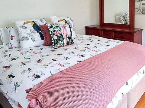 Sun, Beach, Shops, Wifi, Netflix - Holiday Adelaide 1