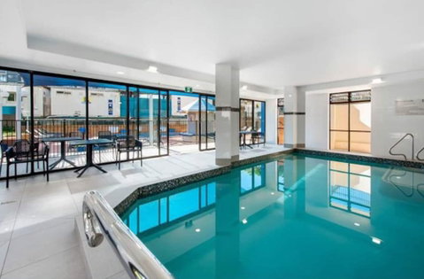 Absolute Beachfront With Views 2BR Apt - Holiday Adelaide 3