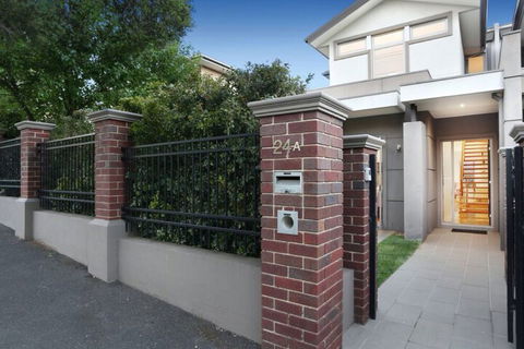 Kew Luxurious Townhouse - Holiday Adelaide 2