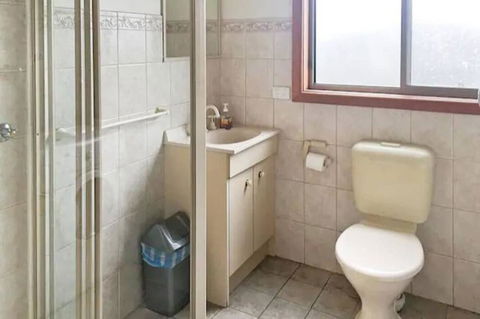 Home Near Shops & Beach - Holiday Adelaide 1