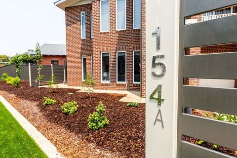 Wagga Apartments 1 - Holiday Adelaide 0