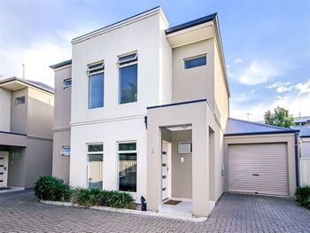 Modern Seaside Sanctuary - Holiday Adelaide 0