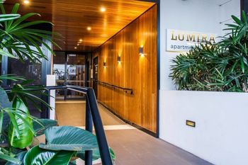 Vibrant City Pad - Holiday Adelaide 4