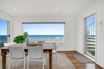 Surf Side Apartments - Holiday Adelaide 5