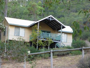 Nannup Valley Chalets - Holiday Adelaide 2