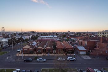 Phoenix On Curzon Rejuvenate Stays - Holiday Adelaide 4