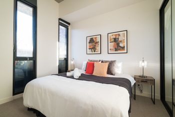 Phoenix On Curzon Rejuvenate Stays - Holiday Adelaide 2