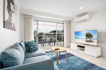Cotton Tree Modern Apartment - Holiday Adelaide 0
