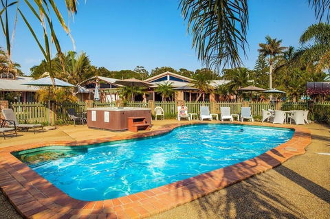 Crescent Head Resort & Conference Centre - Holiday Adelaide 1