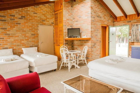 Crescent Head Resort & Conference Centre - Holiday Adelaide 6