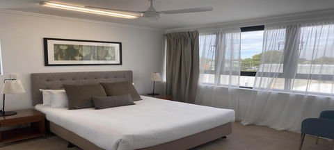 Airtrip Apartments On Carlyle St. Mackay - Holiday Adelaide 5