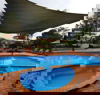Kimberley Hotel Halls Creek - Holiday Adelaide