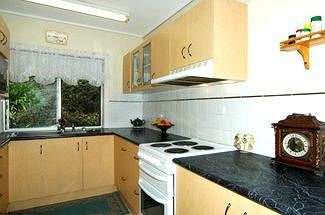 Ambience Holiday Apartments - Holiday Adelaide 4