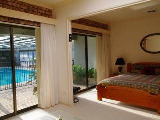 Batemans Bay Manor - Holiday Adelaide 1