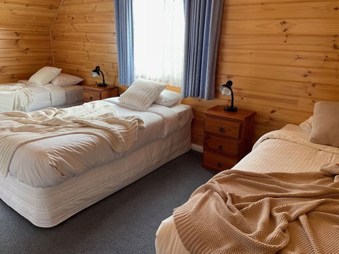 Dunes - Elegant Beach Villa With Huge Swim Spa - Holiday Adelaide 5