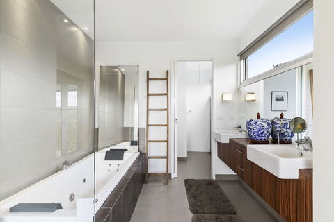 Bilsons Landing East - Holiday Adelaide 6