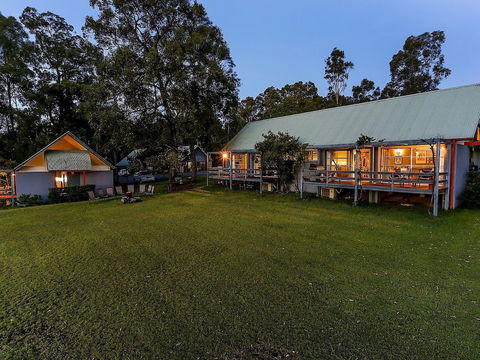 Vineyard Hill - Holiday Adelaide 0