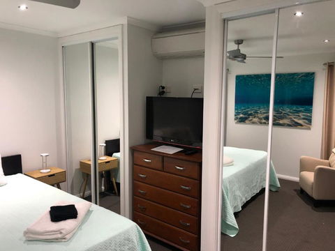 Beach & Bay Holiday House - Holiday Adelaide 6