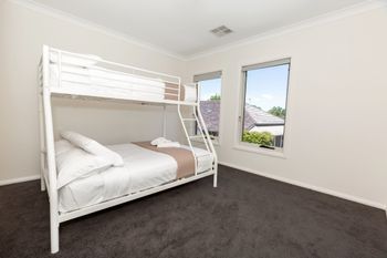 Brand New Townhouse - Holiday Adelaide 2