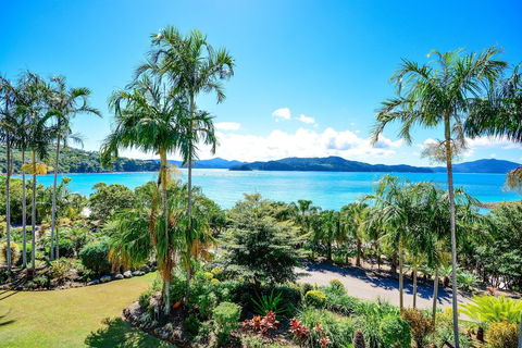 Frangipani 5 On Hamilton Island - Holiday Adelaide 1