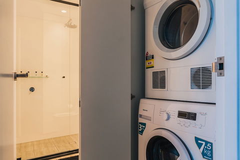 Victoria One Suites - Holiday Adelaide 5