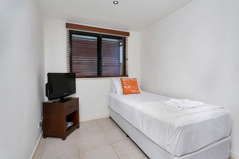 Beachfront Apartment With Ocean View - 4 - Holiday Adelaide 5