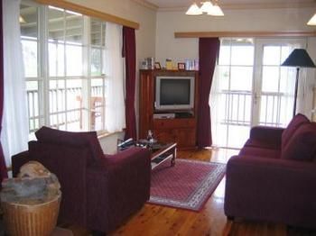 Buttercup Cottage & Private Apartment - Holiday Adelaide 5