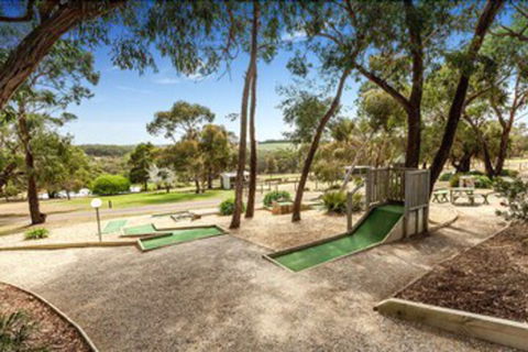 Bellbrae Country Club Surf Coast - Holiday Adelaide 7