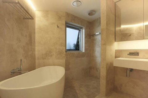 Noosa Apartments 1 Hastings Park - Holiday Adelaide 2
