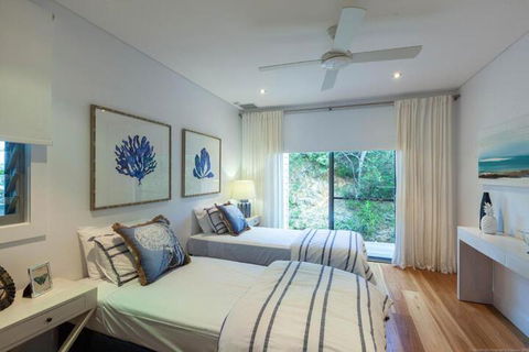 Vantage Over Byron - Holiday Adelaide 3