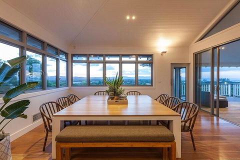 Vantage Over Byron - Holiday Adelaide 6