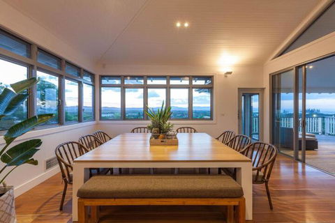 Vantage Over Byron - Holiday Adelaide 4