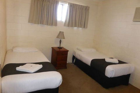 Hilltop Motel - Holiday Adelaide 7