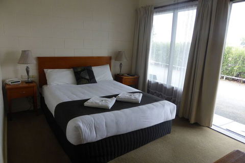 Hilltop Motel - Holiday Adelaide 4
